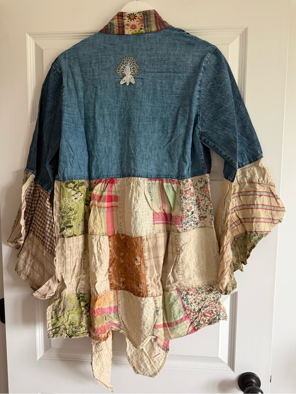Young Threads Patchwork Embroidered Boho Kimono NWT M - Picture 9 of 12